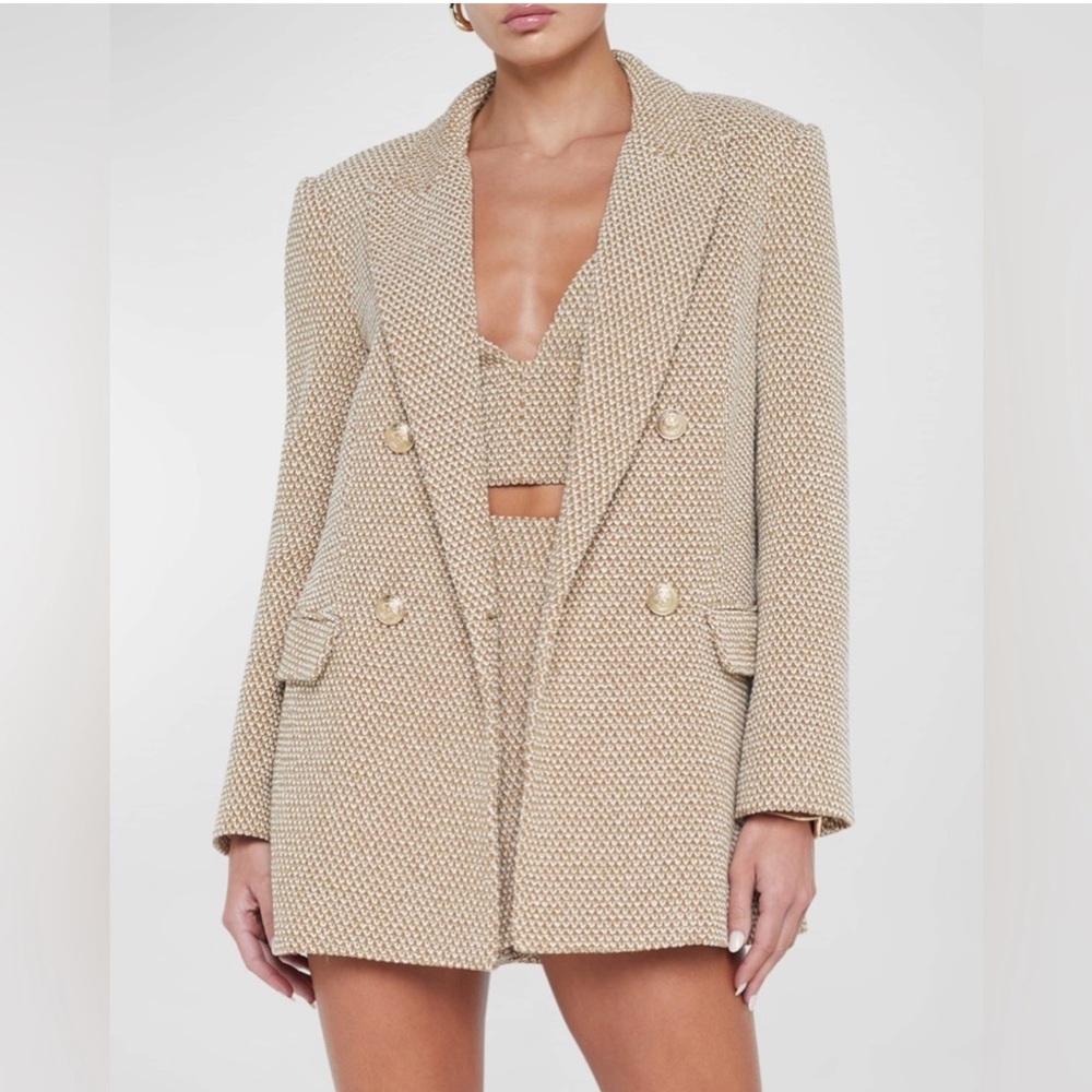 L'AGENCE Beige Knit Shorts and Top
